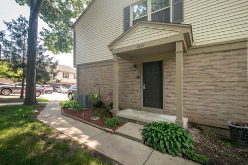 3007 Forest Creek Ct, Ann Arbor, MI, 48108-5216 | Card Image