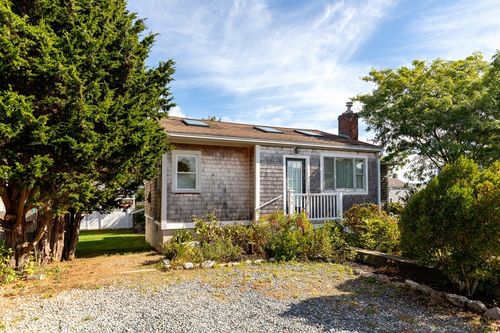 51 Tupper Ave, Sandwich, MA, 02563-1913 | Card Image