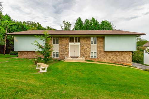321 Brownview Dr, Chattanooga, TN, 37415-4901 | Card Image
