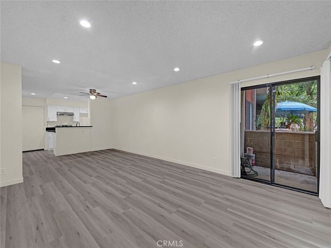UNIT-107 - 20234 Cantara St, Condo with 2 bedrooms, 2 bathrooms and null parking in Winnetka CA | Image 14