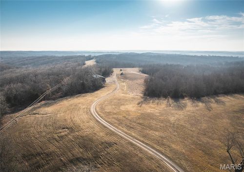 000 Trachel Ln, Holts Summit, MO, 65043 | Card Image