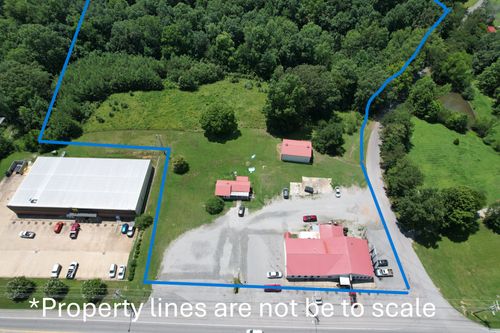 1331 Highway 100, CENTERVILLE, TN, 37033-1061 | Card Image
