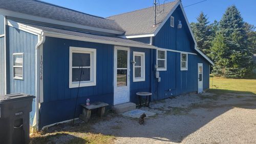 10554 Hickory St, Morenci, MI, 49256-9564 | Card Image