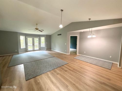 1222 Lempi Dr, Davison, MI, 48423-2884 | Card Image