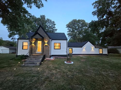 14322 N Memory Ln, Mount Vernon, IL, 62864-7727 | Card Image