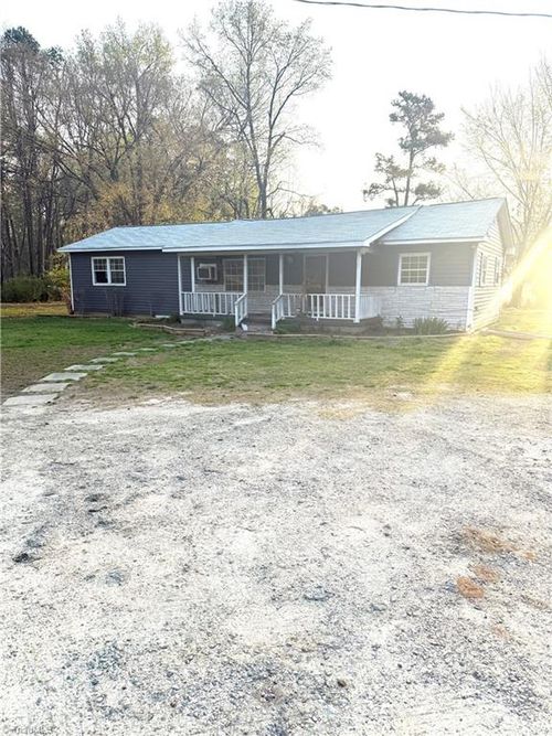2503 W Vandalia Rd, Greensboro, NC, 27407-7525 | Card Image
