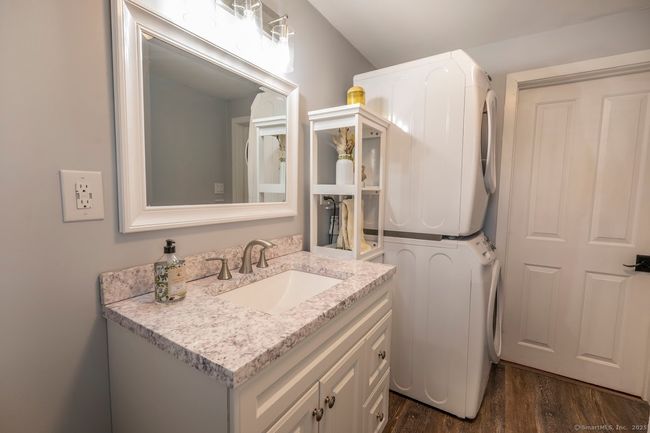 186 Main St, House other with 3 bedrooms, 2 bathrooms and null parking in Durham CT | Image 15
