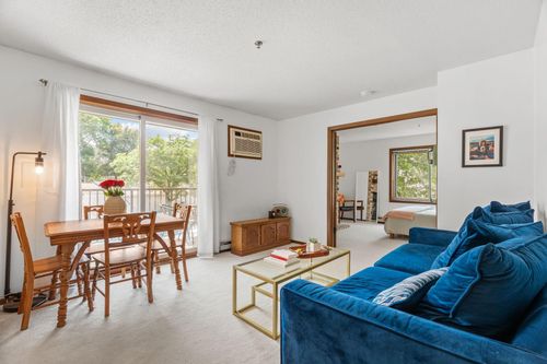 22-2100 Ridge Dr, Saint Louis Park, MN, 55416-3694 | Card Image