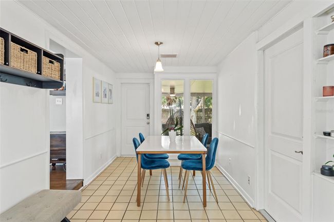 Entry/Dining | Image 7