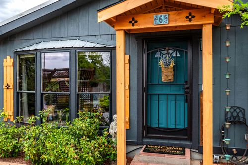 6 Dinkle Ct, Edgewood, NM, 87015-6824 | Card Image
