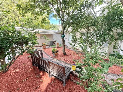 917 N 26th Ave, Hollywood, FL, 33020-3301 | Card Image