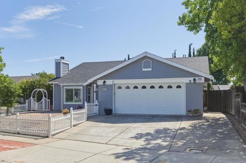 9272 El Caminito, Gilroy, CA, 95020 | Card Image