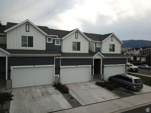 39 N Wayne Way, Grantsville, UT, 84029-3729 | Card Image