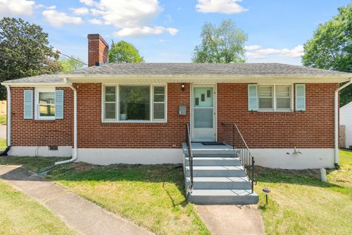 4600 Greenwood Dr, Lynchburg, VA, 24502-1014 | Card Image