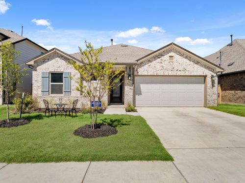 230 Coleta Trl, Bastrop, TX, 78602-2336 | Card Image
