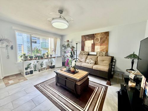 142-485 Waianuenue Ave, Hilo, HI, 96720-2501 | Card Image