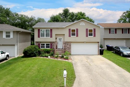 4 Moonstone Ct, Bloomington, IL, 61704-2328 | Card Image