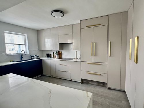 apt-705-2750 Ne 183rd St, Aventura, FL, 33160-2118 | Card Image