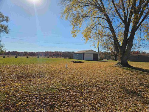 17158 191st St, Manchester, IA, 52057-8704 | Card Image