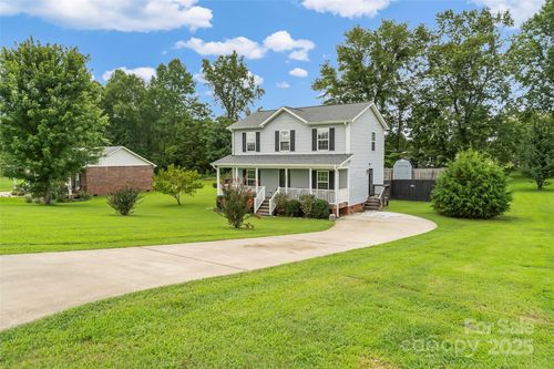 2374 Genes Loop, Morganton, NC, 28655-2404 | Card Image
