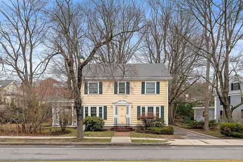 110 Leonard St, Belmont, MA, 02478-4824 | Card Image