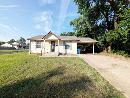 616 Lions Park Place, Midwest City, OK, 73110 | Card Image