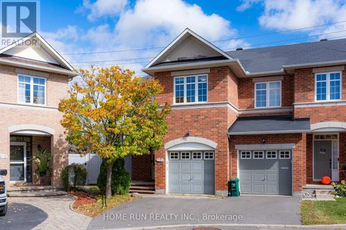 221 Royal Gala Private, Ottawa, ON, K1B1C7 | Card Image