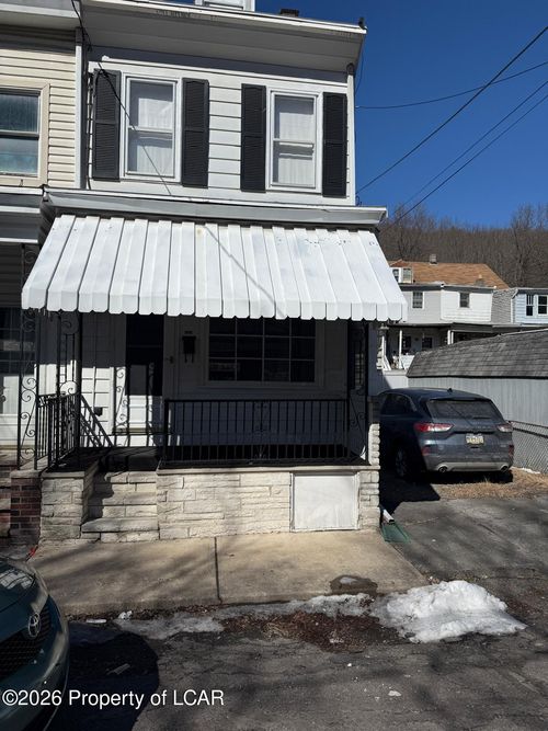 1419 E Market St, MAHANOY CITY, PA, 17948-3016 | Card Image