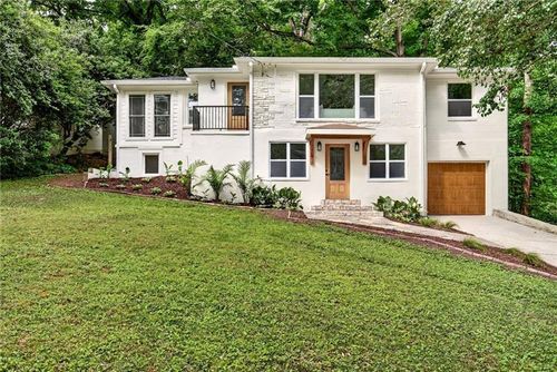 656 Channing Dr Nw, Atlanta, GA, 30318-2527 | Card Image
