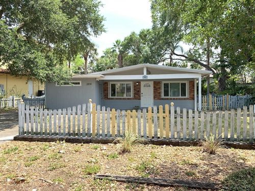 2814 W Price Ave, TAMPA, FL, 33611-3836 | Card Image