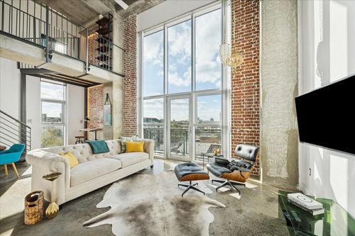 5400-2000 Bagby Street, Houston, TX, 77002 | Card Image