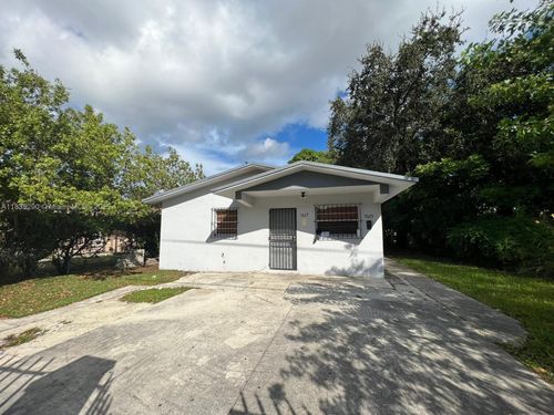 5625-5627 Nw 6th Ave, Miami, FL, 33127-1547 | Card Image