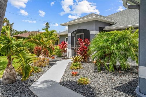 203 Se 14th Ct, Cape Coral, FL, 33990-1799 | Card Image