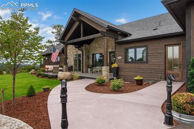 14040 Shadow Pines Road, House other with 5 bedrooms, 4 bathrooms and 4 parking in Colorado Springs CO | Image 3