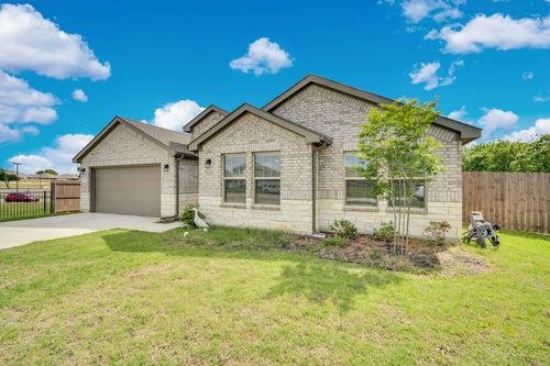 500 Jolie Ct, Joshua, TX, 76058-3222 | Card Image