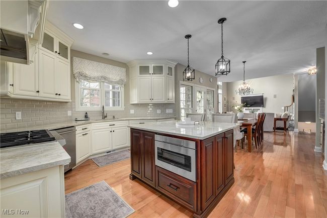 33518 Silver Oak Dr, House other with 4 bedrooms, 4 bathrooms and null parking in Avon OH | Image 18