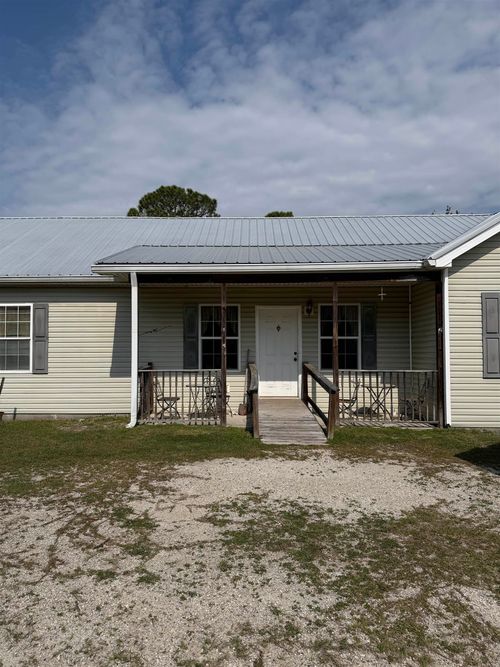 1825 Beacon St, Carrabelle, FL, 32322-3066 | Card Image
