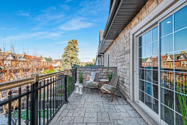 77 Millicent St, Home with 7 bedrooms, 3 bathrooms and null parking in Toronto ON | Image 10