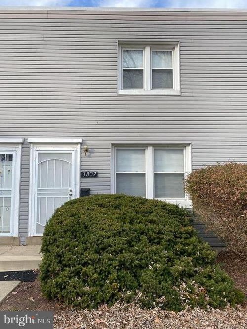 23-3827 28th Ave, TEMPLE HILLS, MD, 20748-1501 | Card Image
