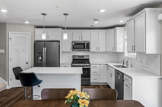 1144 Middlefield Rd, Townhouse with 3 bedrooms, 3 bathrooms and null parking in Medina MN | Image 7