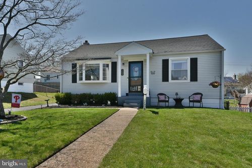 2604 Lynne Ave, HATBORO, PA, 19040-4324 | Card Image