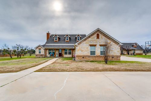 1575 Timbercreek Dr, Stephenville, TX, 76401-7964 | Card Image