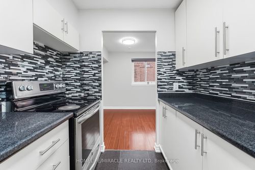 103-140 Ling Rd, Scarborough, ON, M1E4V9 | Card Image