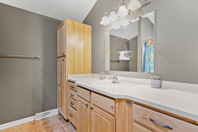 1813 Skyline Dr, House other with 4 bedrooms, 3 bathrooms and null parking in STOUGHTON WI | Image 48