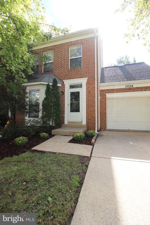 12058 Edgemere Cir, RESTON, VA, 20190-3252 | Card Image
