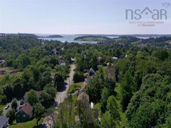 66 Maple Ave, Home with 6 bedrooms, 0 bathrooms and null parking in Lunenburg NS | Image 4
