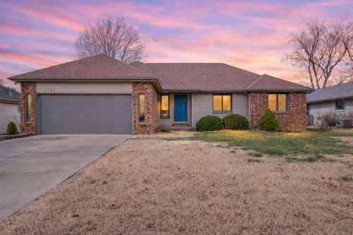 3443 S Bellhurst Avenue, Springfield, MO, 65804 | Card Image