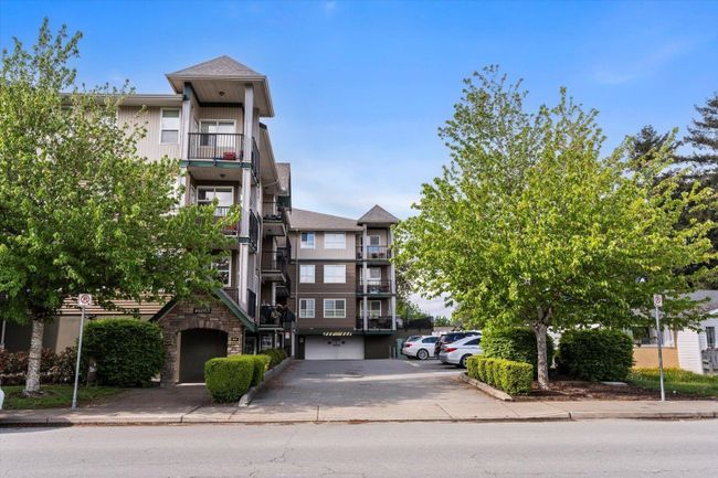 203 - 46053 Chilliwack Central Road, Condo with 2 bedrooms, 2 bathrooms and 1 parking in Chilliwack BC | Image 2