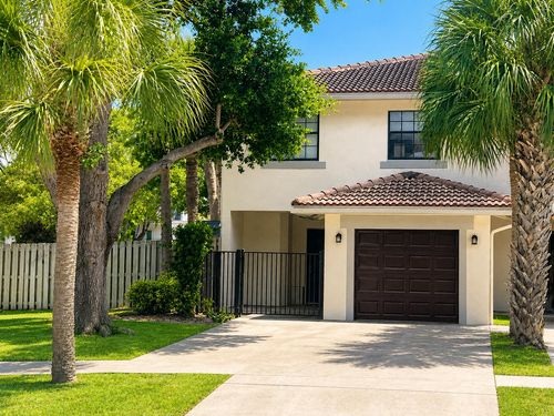 248 Avenue L, Delray Beach, FL, 33483-4651 | Card Image