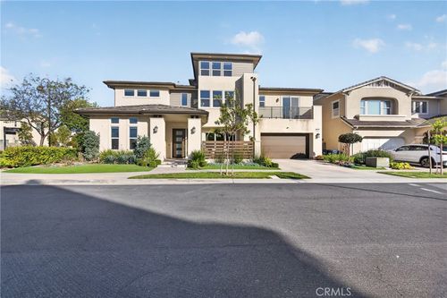 64 Chasma, Irvine, CA, 92618-1316 | Card Image
